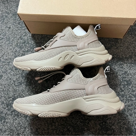 NWT Steve Madden March sneakers 9.5 tan - Picture 4 of 9